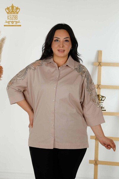 Kazee - Hurtownia koszul damskich z tiulowymi detalami beżowa - 20406 | KAZEE