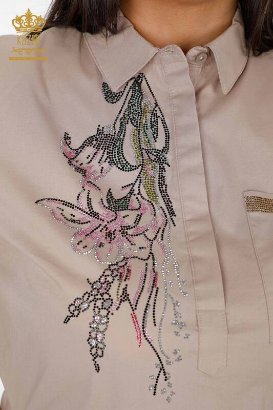 Hurtownia koszul damskich z motywem kwiatowym i kamieniami, haftowana kieszeń szczegółowa - 20142 | KAZEE