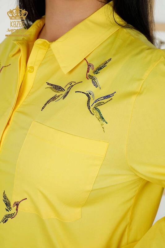 Hurtownia koszul damskich - Wzór ptaków - Zółty - 20129 | KAZEE