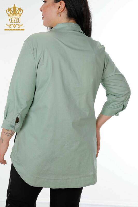 Hurtownia koszul damskich - Wzorzyste litery - khaki - 20123 | KAZEE