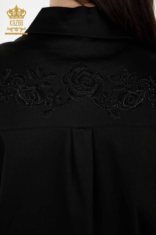 Hurtownia koszul damskich - Kwiatowy wzór - czarna - 20249 | KAZEE