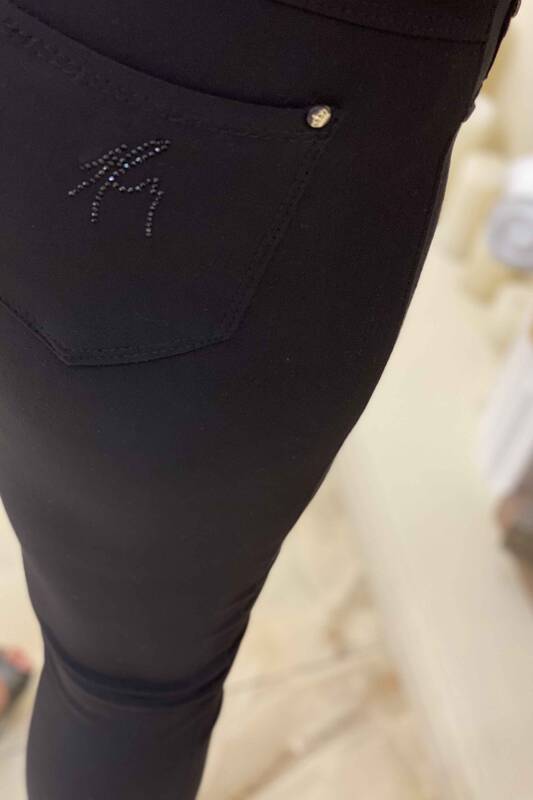 Hurtownia spodni damskich z czarnym haftowanym paskiem - 3201 | KAZEE