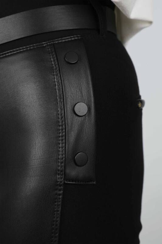 Hurtownia spodni damskich ze szczegółowymi skórzanymi guzikami - 3374 | kazee
