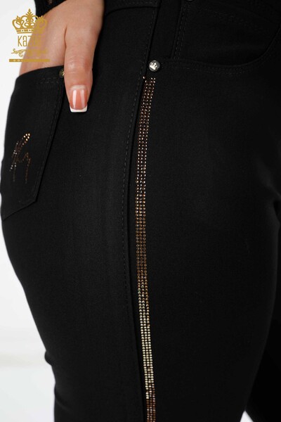 Hurtownia spodni damskich z haftowanymi kieszeniami w paski z kryształowymi kamieniami - 3594 | KAZEE - Thumbnail