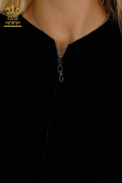 Hurtownia dresu damskiego w kolorze czarnym z haftem w kamienie - 16677 | KAZEE - Thumbnail