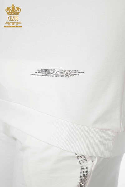 Hurtowy komplet dresów damskich, haftowany kryształkami w kolorze ecru - 17461 | KAZEE - 6