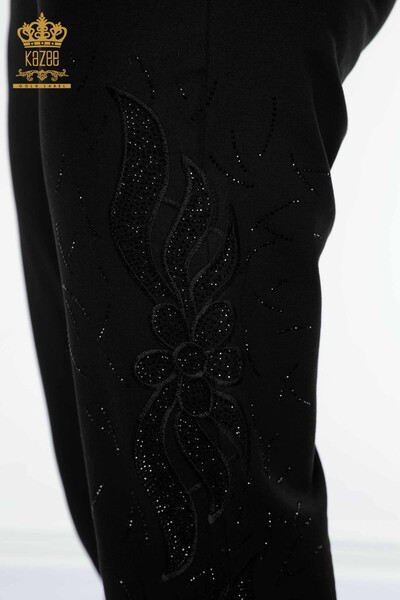 Hurtownia dresu damskiego w kolorze czarnym z tiulowymi detalami - 17463 | KAZEE - Thumbnail
