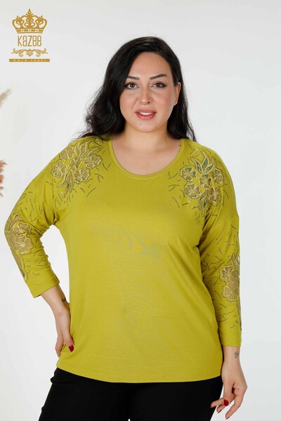 Camicetta da donna all'ingrosso con motivo floreale verde pistacchio - 77950 | KAZEE 