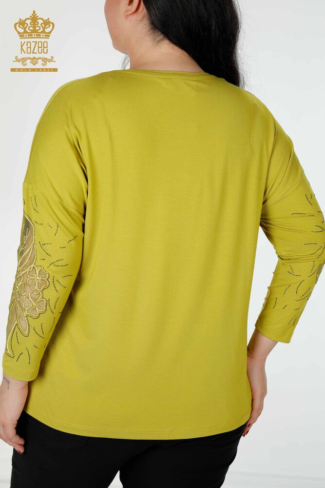 Camicetta da donna all'ingrosso con motivo floreale verde pistacchio - 77950 | KAZEE - 5