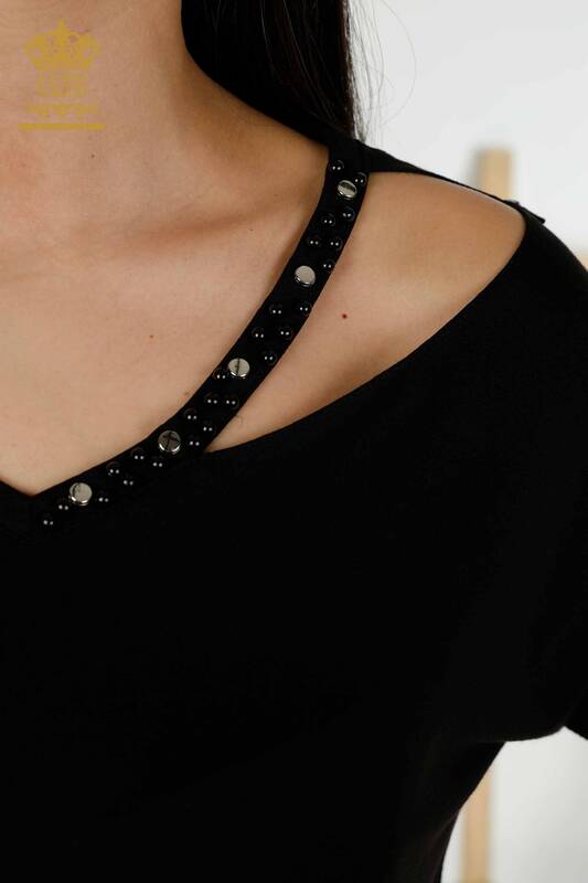 Camicetta da donna all'ingrosso con perline in pietra ricamata nera - 79200 | KAZEE