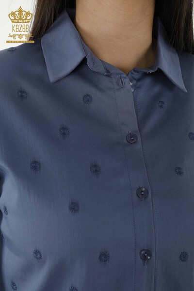 Camicia da donna all'ingrosso indaco con ricamo floreale - 20254 | KAZEE - Thumbnail