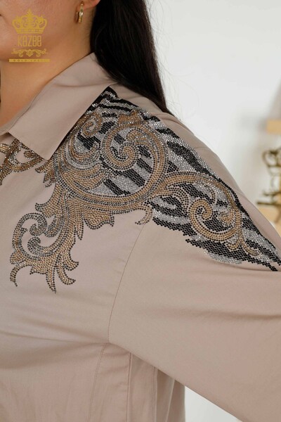 All'ingrosso Camicia da donna - Dettagli sulle spalle - Beige - 20440 | KAZEE - Thumbnail (2)