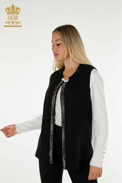 All'ingrosso Gilet corto da donna - Leopardo Pietra Ricamato - Nero - 30616 | KAZEE - Kazee (1)
