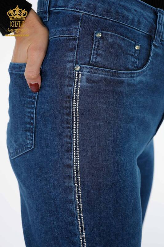 İngrosso Jeans da donna - Tasche dettagliate - Strisce Pietra ricamata - 3571 | KAZEE