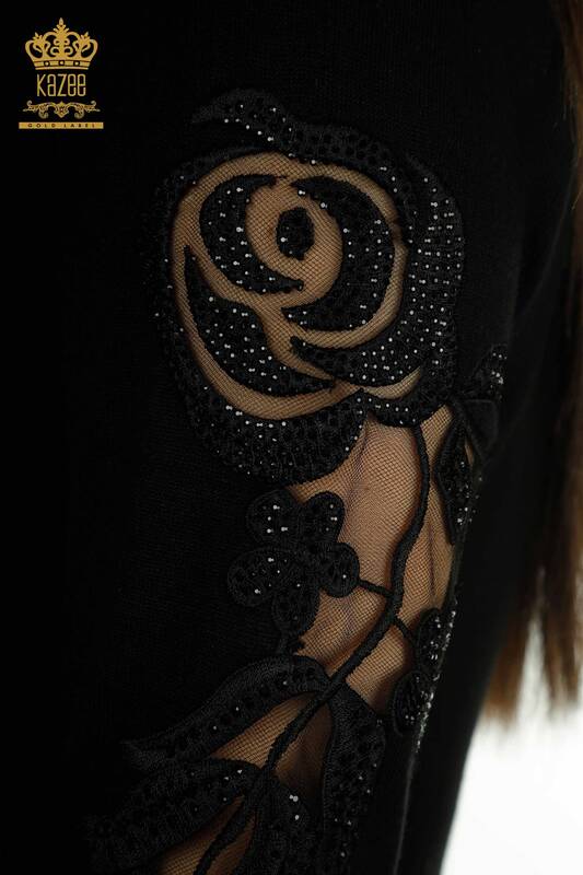 All'ingrosso Maglione di maglieria da donna - Manica Rosa dettagliata - Nero - 15374 | KAZEE