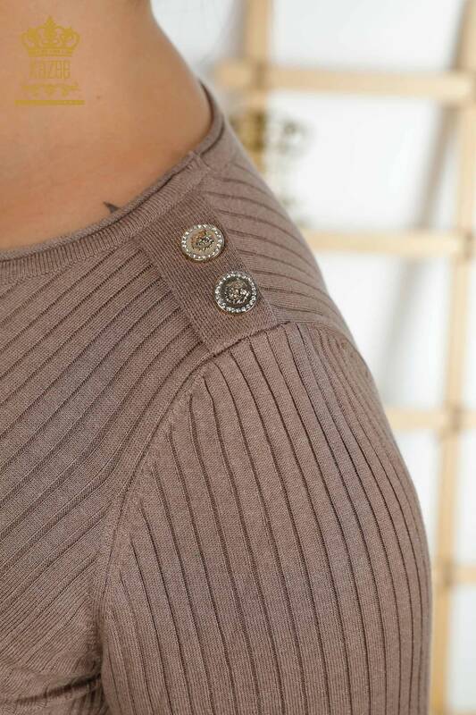 All'ingrosso Maglieria donna maglione - Bottoni dettagliati - visone - 30045 | KAZEE