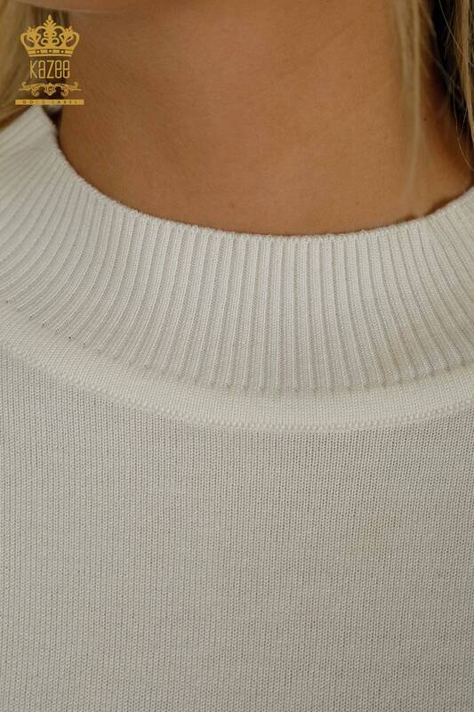 All'ingrosso Maglione di maglieria da donna - Colletto rialzato - Basic - Ecru - 30613 | KAZEE