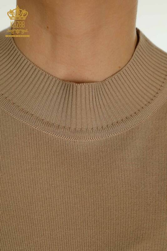 Maglieria da donna all'ingrosso maglione collo alto beige - 30564 | KAZEE