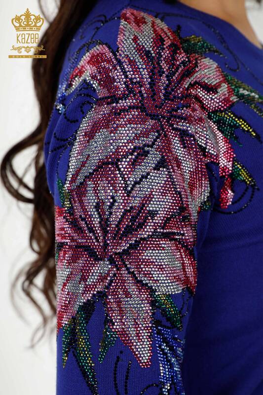 Maglione all'ingrosso di maglieria da donna - ricamo floreale sulla spalla - blu scuro - 30188 | KAZEE