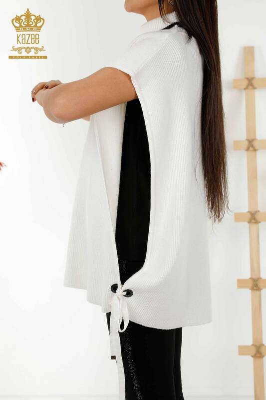 Maglione senza maniche da donna all'ingrosso - Collo alto - Ecru - 30229 | KAZEE