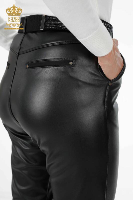 Pantaloni in pelle da donna all'ingrosso con logo Kazee con cintura in pietra ricamata - 3375 | KAZEE