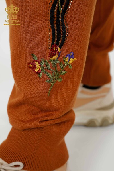 Set tuta da donna all'ingrosso motivo floreale colorato marrone chiaro - 16528 | KAZEE - Thumbnail