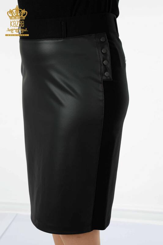 تنورة جلدية نسائية مزينة بأزرار لون أسود - 4220 | كازي