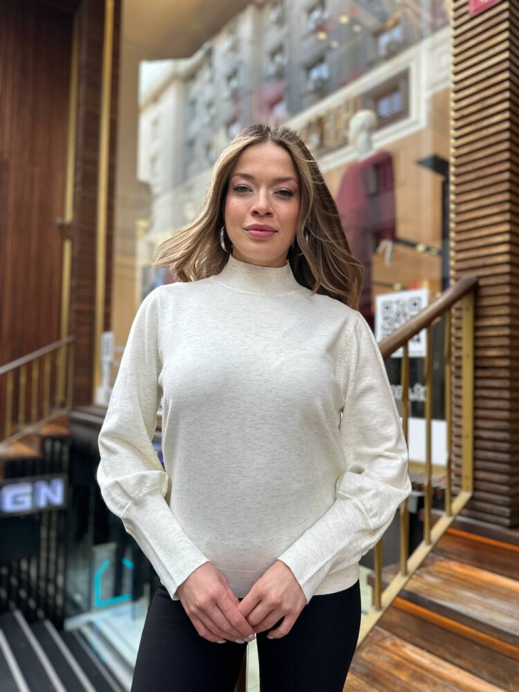 كنزة صوفية أساسية محبوكة، لون بيج فاتح - 32132 | كازي (طقم من 3 قطع S-M-L) - 3