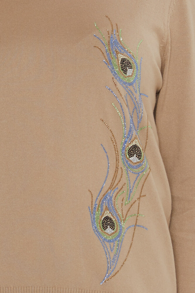 كنزة صوفية محبوكة مزينة بأحجار ملونة، بيج - 31775 | كازي (طقم من 3 قطع L-XL-2XL) - 4