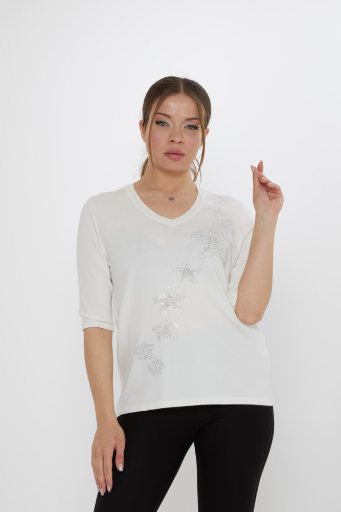 كنزة صوفية محبوكة - مطرزة بنجمة - لون بيج فاتح - 31779 | كازي (طقم من 3 قطع M-L-XL) - 1