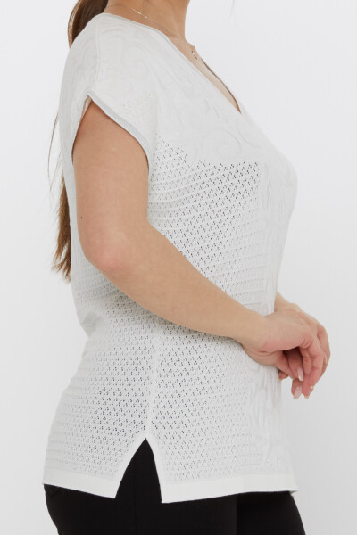 كنزة محبوكة - بتفاصيل فتحة جانبية - لون بيج فاتح - 31249 | كازي (طقم من 3 قطع L-XL-2XL) - 4