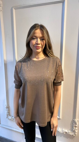 كنزة محبوكة - بتفاصيل من التول - بيج داكن - 31412 | كازي (مجموعة من 4 قطع M-L-XL-2XL) - 1
