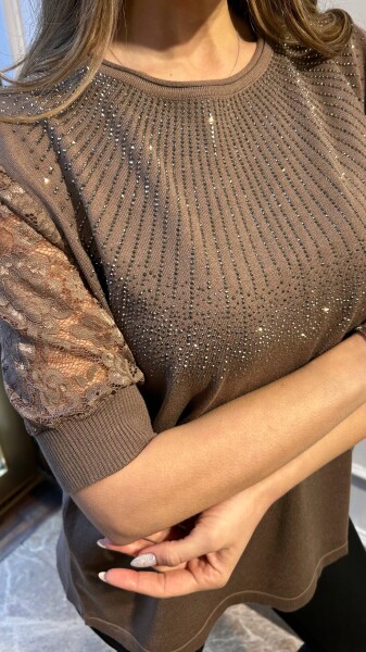 كنزة محبوكة - بتفاصيل من التول - بيج داكن - 31412 | كازي (مجموعة من 4 قطع M-L-XL-2XL) - 3