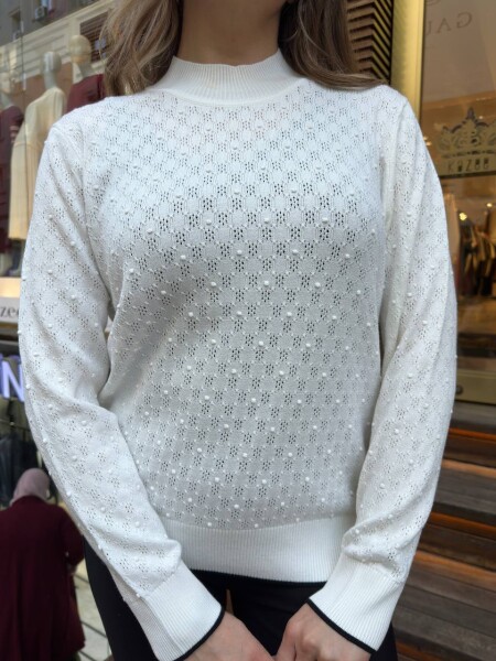 كنزة صوفية محبوكة بياقة عالية، لون بيج فاتح - 32101 | كازي (طقم من 3 قطع، مقاسات M-L-XL) - 5