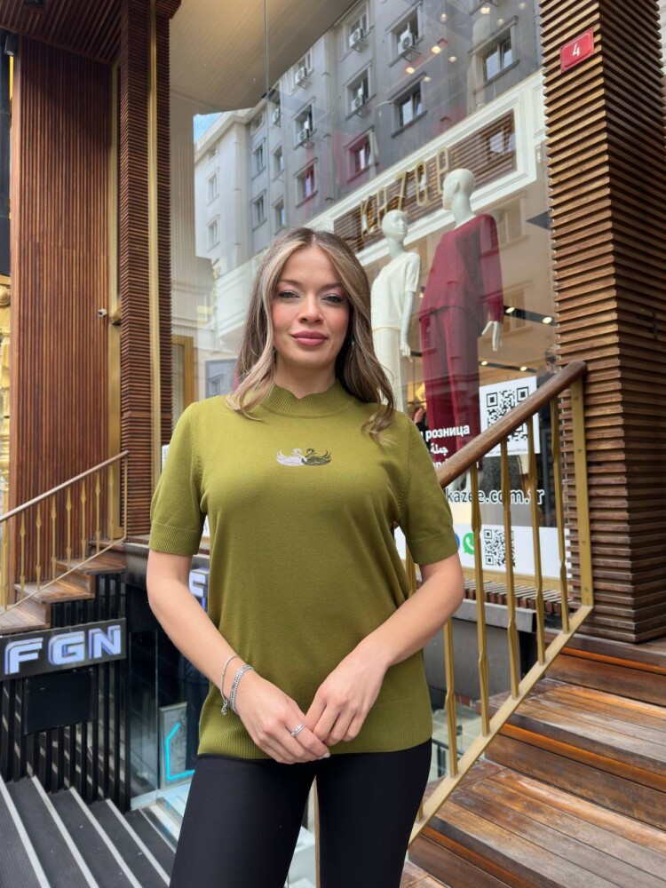 كنزة صوفية محبوكة - بنقشة البجعة - أخضر - 32160 | كازي (طقم من 3 قطع S-M-L) - 1