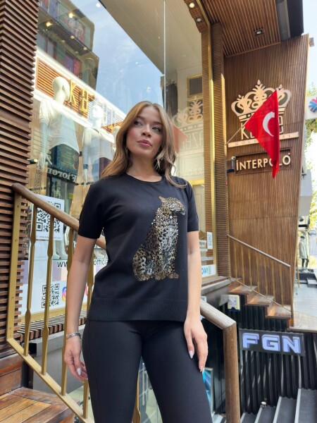 كنزة صوفية محبوكة - بنقشة النمر - أسود - 32208 | كازي (طقم من 3 قطع L-XL-2XL) - 2