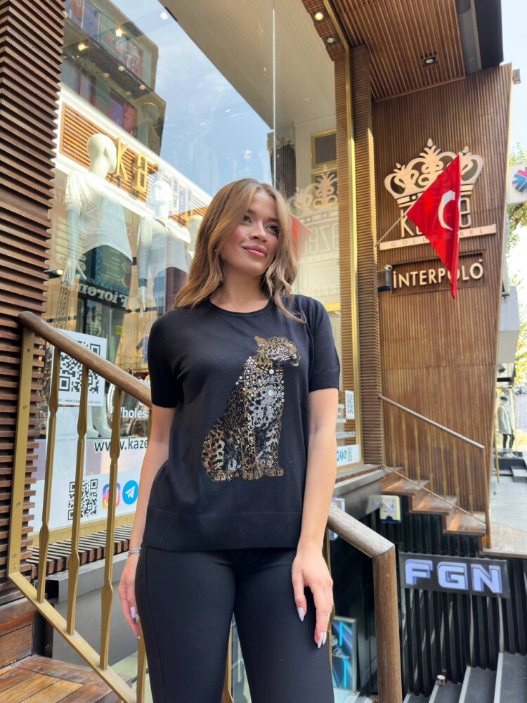 كنزة صوفية محبوكة - بنقشة النمر - أسود - 32208 | كازي (طقم من 3 قطع L-XL-2XL) - 3