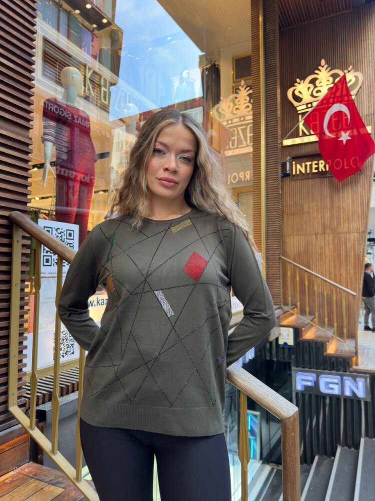 كنزة صوفية محبوكة - رقبة دائرية - كاكي - 31874 | كازي (طقم من 3 قطع مقاس XL-2XL-3XL) - 3