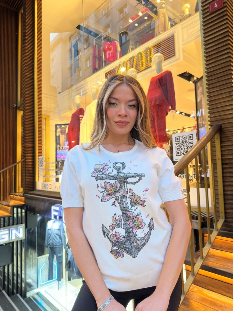 كنزة محبوكة - منقوشة - مطرزة - بيج فاتح - 31678 | كازي (طقم من 3 قطع M-L-XL) - 3