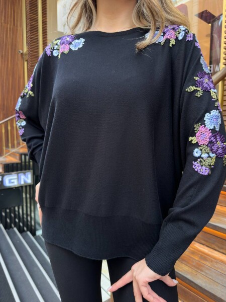 كنزة صوفية مطرزة ملونة، أسود - 31281 | كازي (طقم من 3 قطع L-XL-2XL) - 5