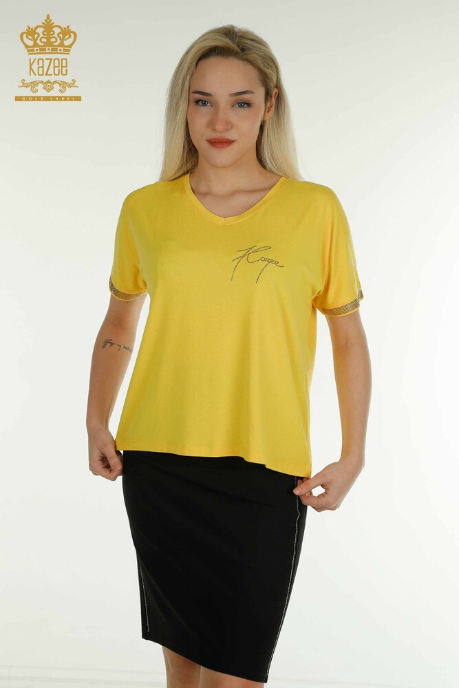 Venta al por mayor Blusa de mujer con botones detallados Amarillo - 79297 | KAZEE - 1
