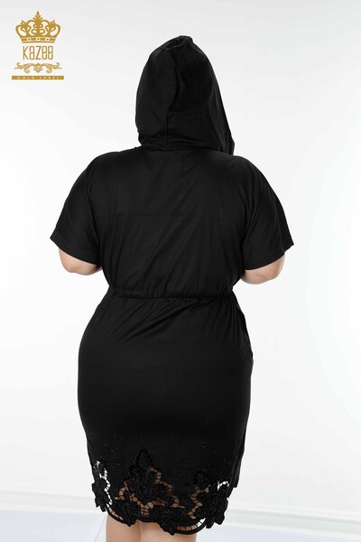 Venta al por mayor Vestido camisero de mujer con patrón floral con capucha negro - 20217 | kazee - Thumbnail