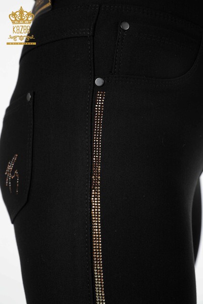 Venta al por mayor Pantalones de mujer con bolsillos a rayas con piedras de cristal bordadas - 3596 | kazee - Thumbnail