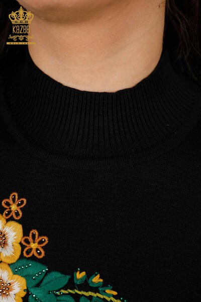 Venta al por mayor de prendas de punto para mujer con bordado floral y cuello levantado modelo americano - 16811 | kazee - Thumbnail