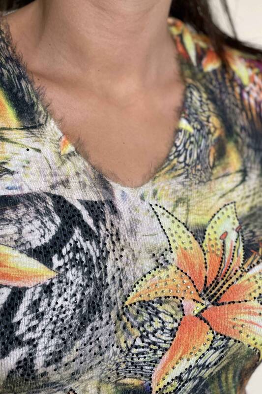 Venta al por mayor de prendas de punto de mujer con estampado digital de flores de angora bordadas - 18764 | kazee