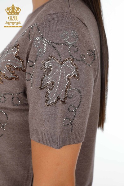 Venta al por mayor de prendas de punto para mujer con estampado de hojas modelo americano bordado con piedra - 15862 | kazee - Thumbnail