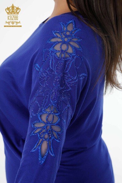 Venta al por mayor de prendas de punto para mujer con mangas de tul y detalles florales bordados en piedra - 16983 | kazee - Thumbnail