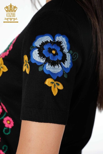 Venta al por mayor de prendas de punto de manga corta con bordado floral detallado para mujer con piedra - 16752 | kazee - Thumbnail