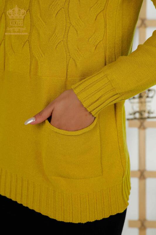 Venta al por mayor de Prendas de Punto para Mujer Suéter Cuello Alto Azafrán - 30231 | KAZEE