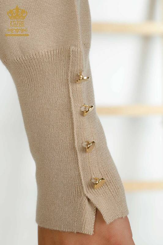 Venta al por mayor Suéter de Punto para Mujer con Detalle de Botón en Puño Beige Claro - 30506 | KAZEE